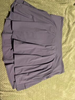 Old Navy High Rise Athletic Skort in Dusty Lavender